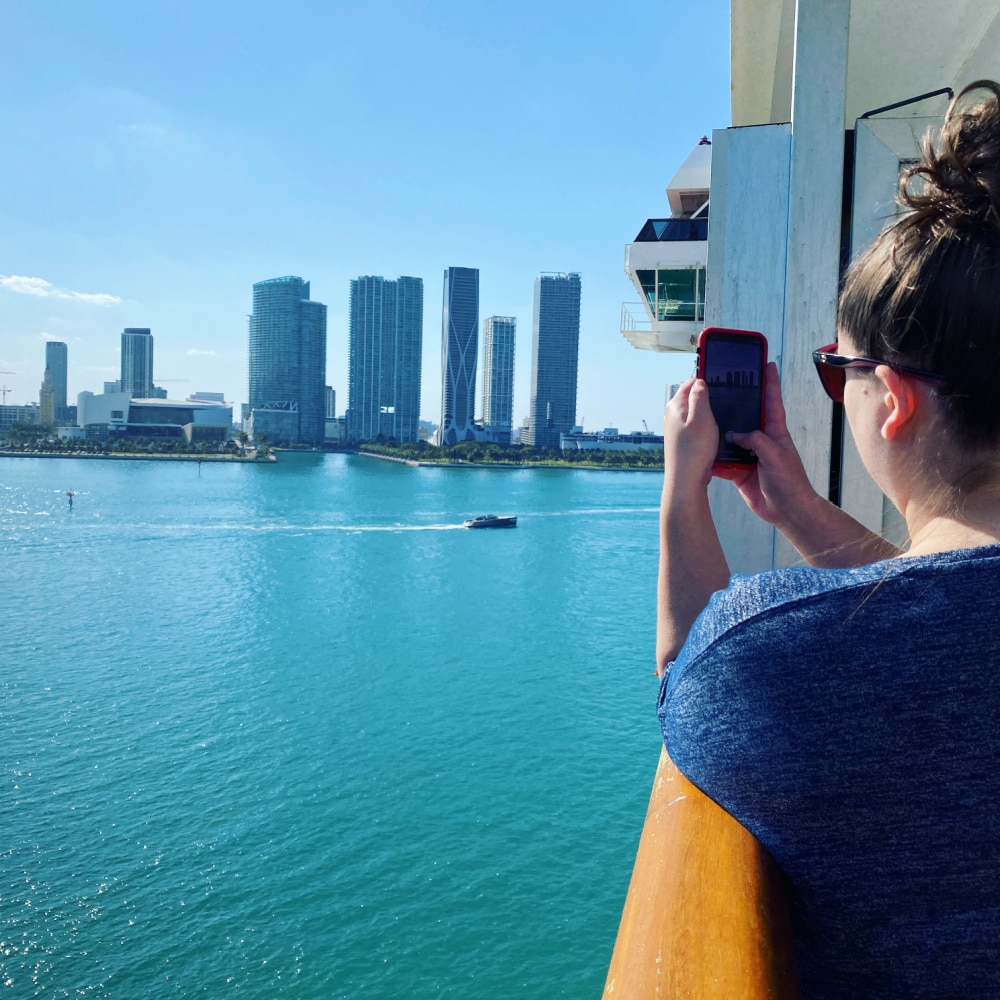 taking photos from cruise ship balcony