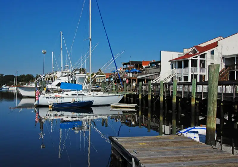 Georgetown marina and charter boats 