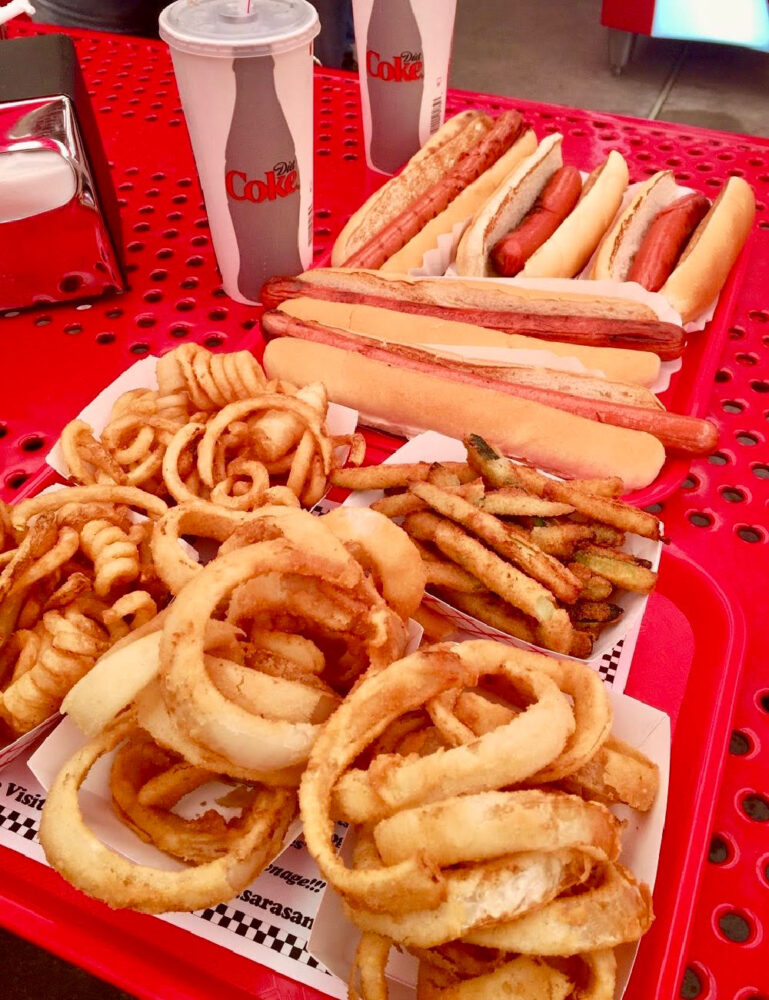 hot-dogs-and-fries-from-saras