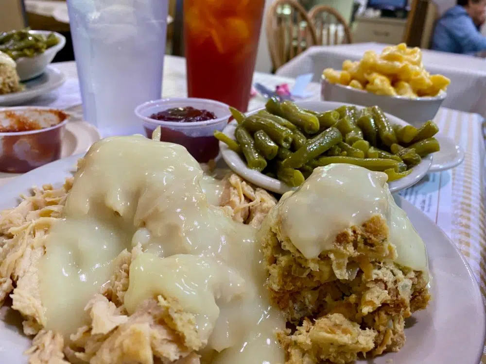 turkey-and-stuffing-from-yoders-amish-restaurant