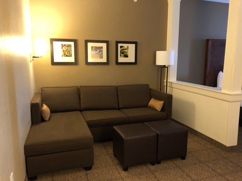 Your weekend guide to Canton, Ohio can be spent at the Comfort Suites for an affordable rate.