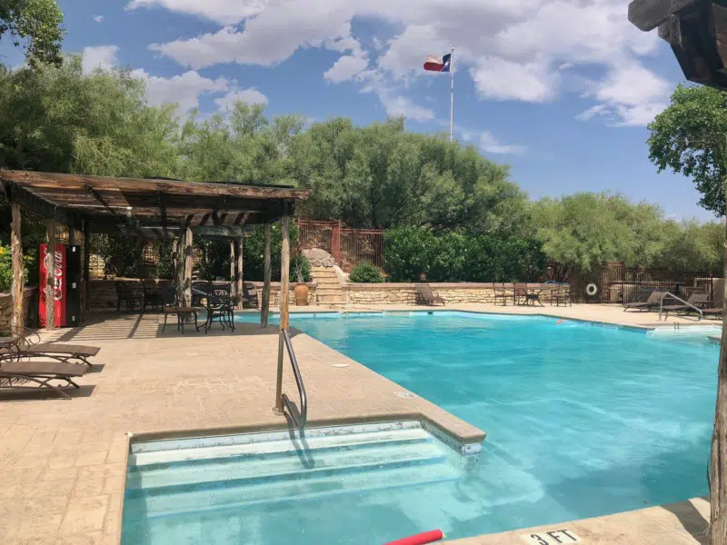 lajitas-golf-resort-texas-pool