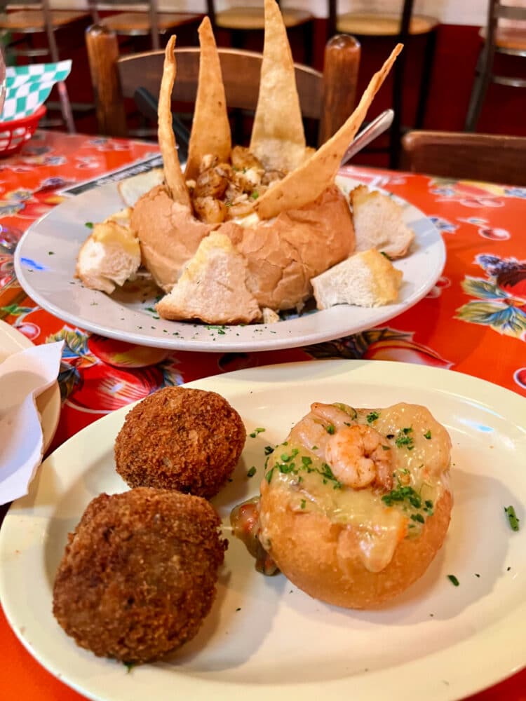 shrimp-and-crab-bread-bowl