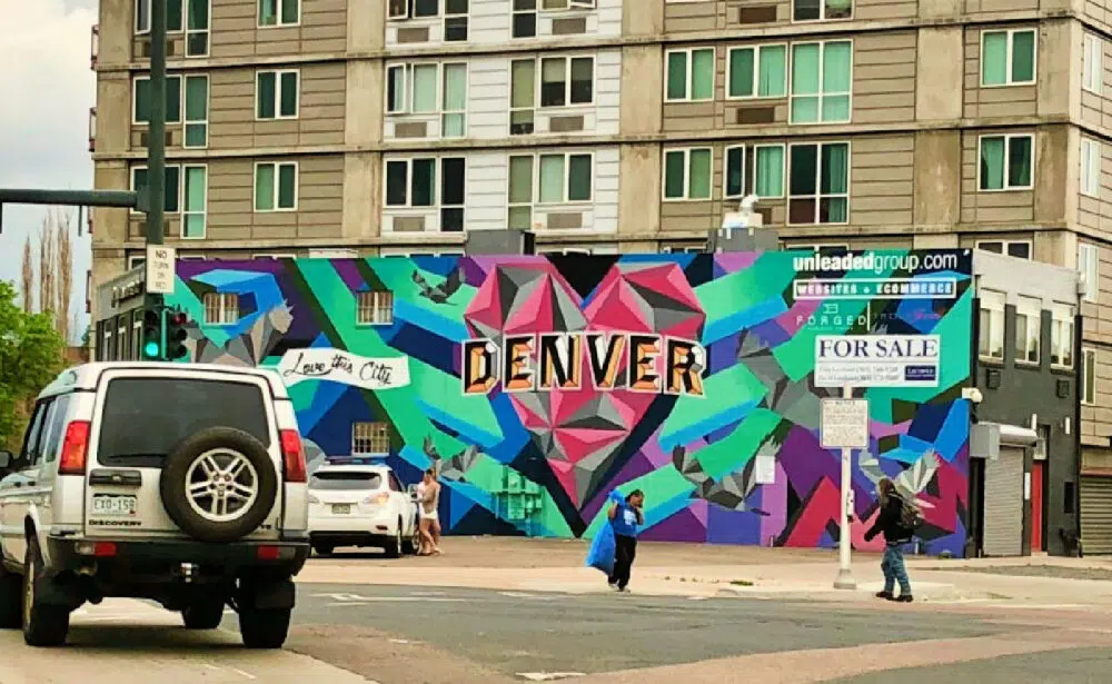where-to-eat-in-denver-mural