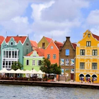 curacao-island-historic-buildings