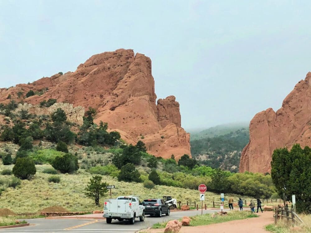 road-into-garden-of-the-gods