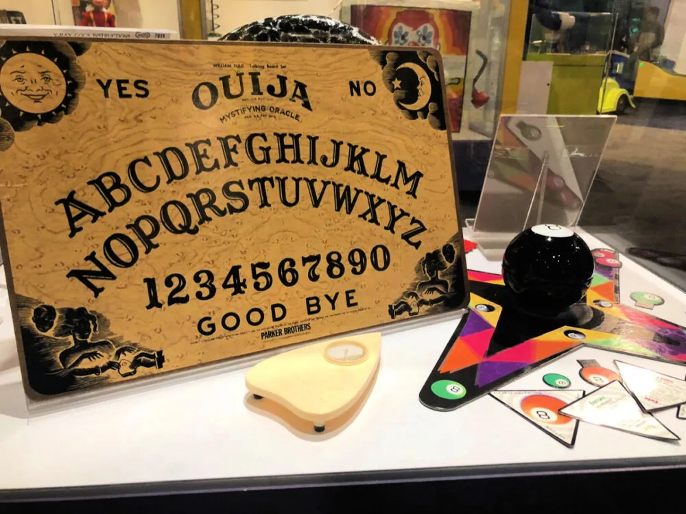 strong-museum-of-play-ouija-board