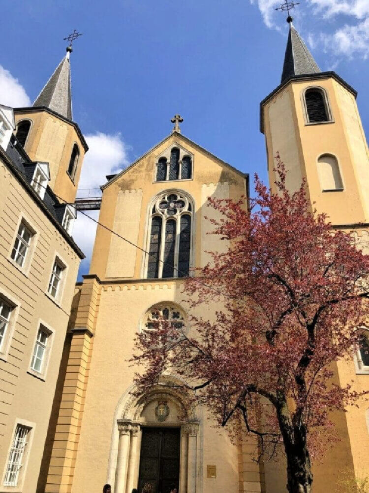 church-luxembourg-city