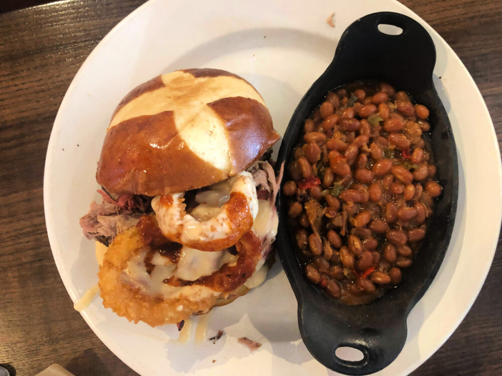 jcs-bbq-and-grill-sandwich-and-baked-beans