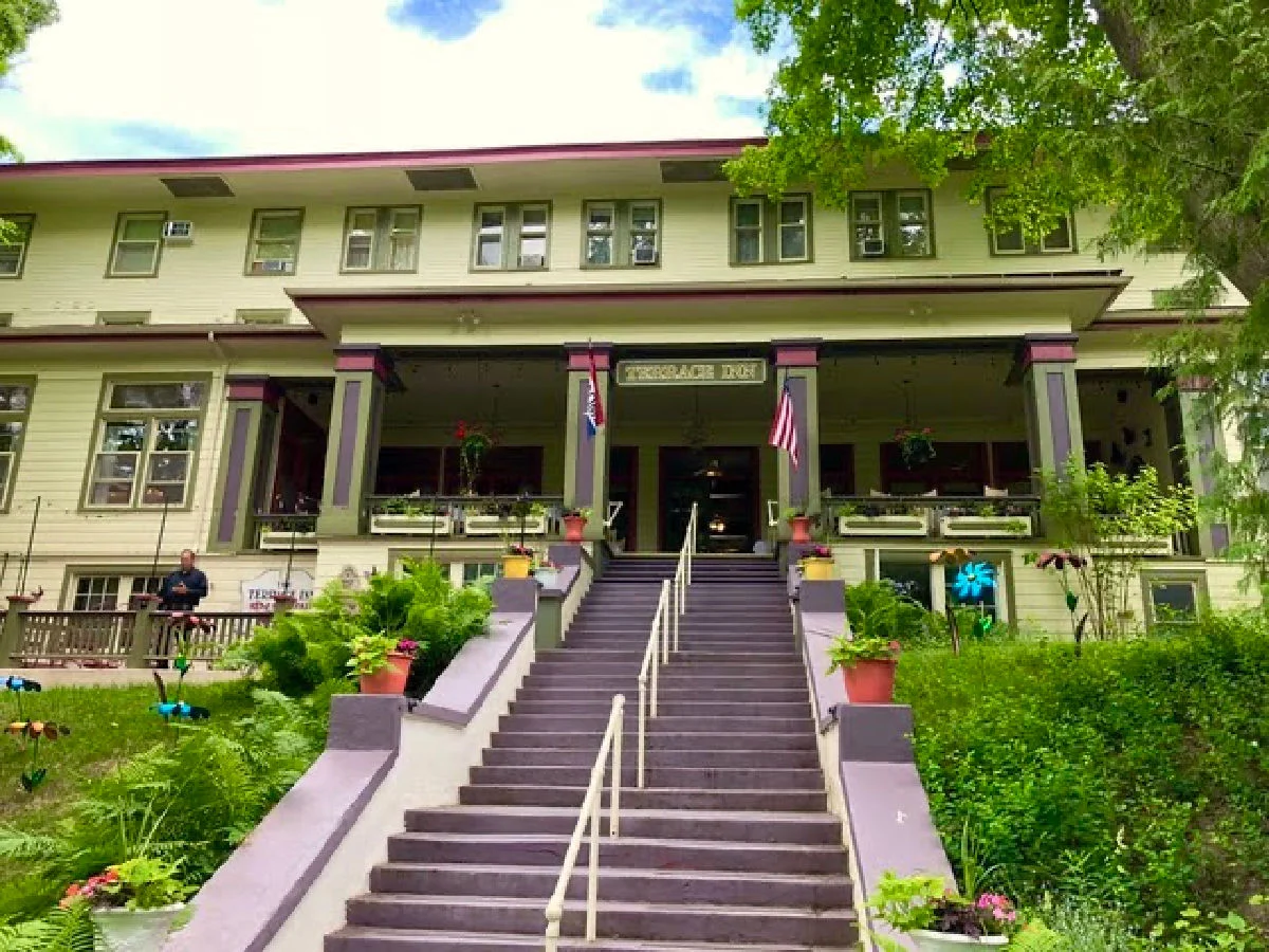 terrace-inn-hotel-petoskey