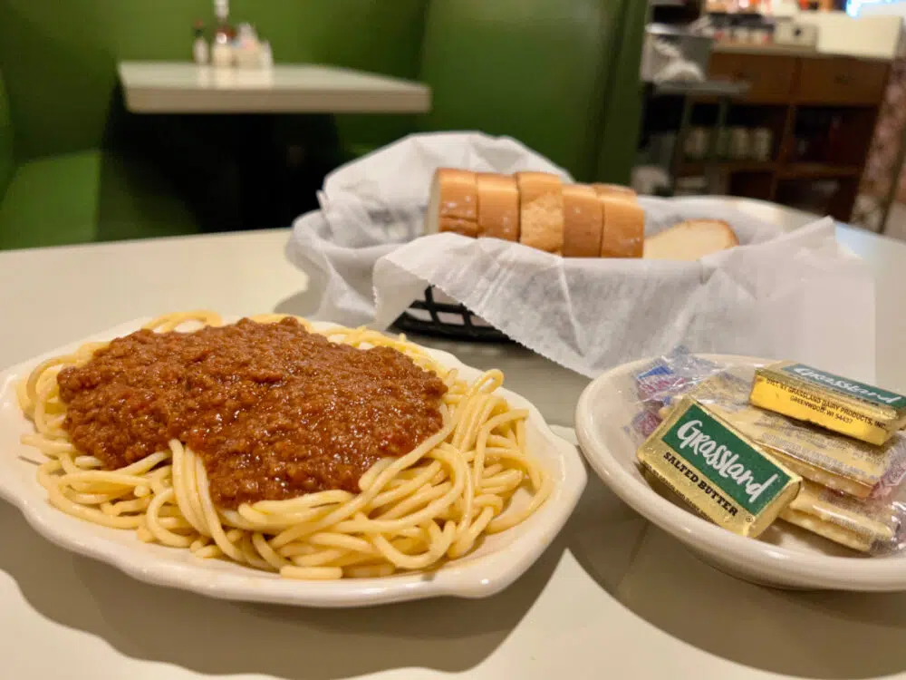 jims-spaghetti-house-lunch