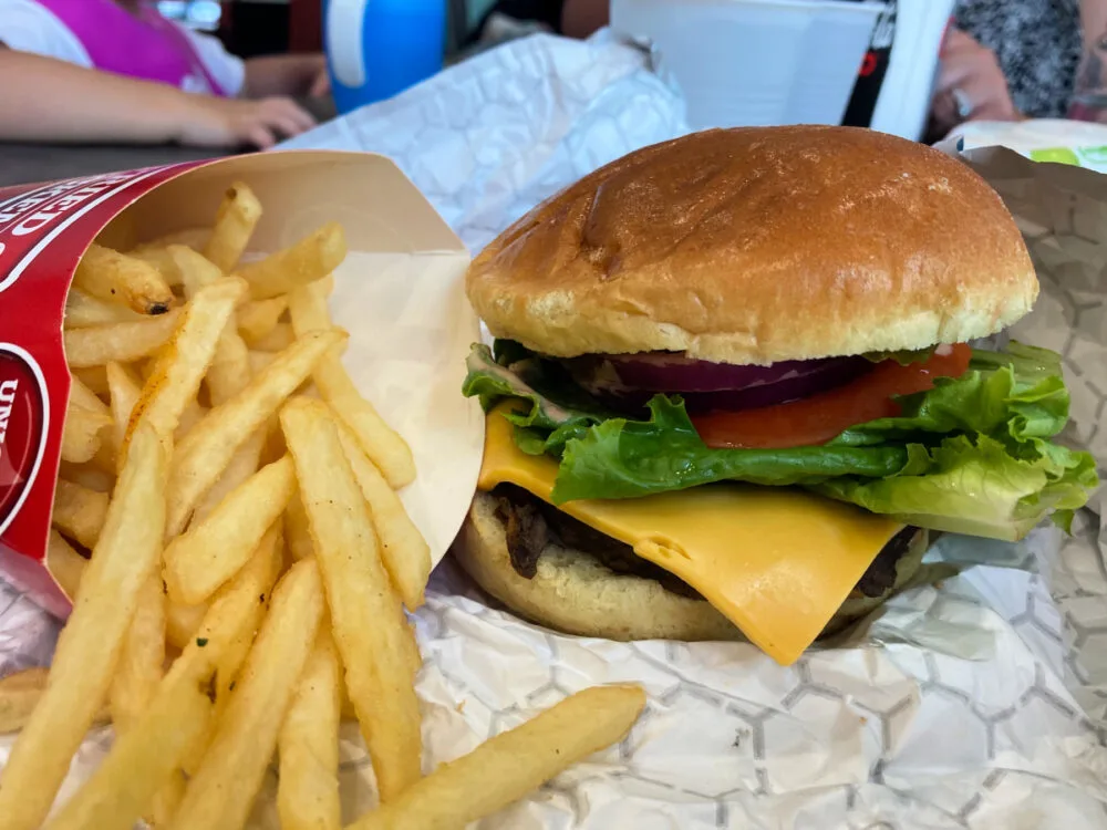 legoland-cheeseburger-and-fries