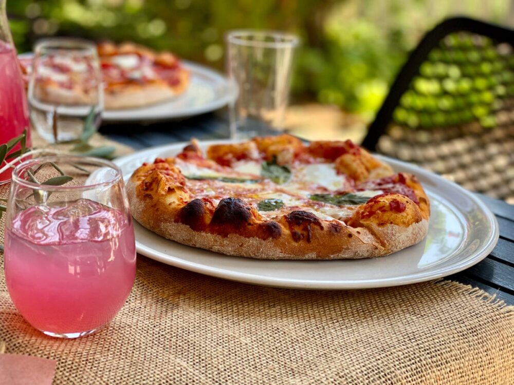pizza-and-pink-lemonade