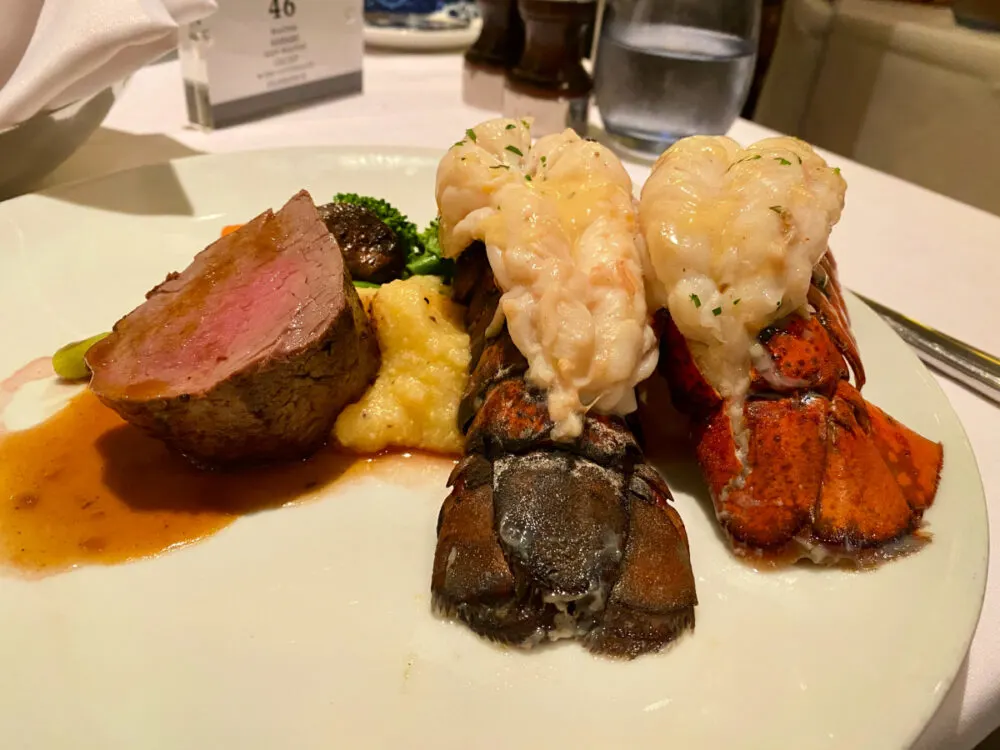surf-and-turf-cruise-ship-dinner