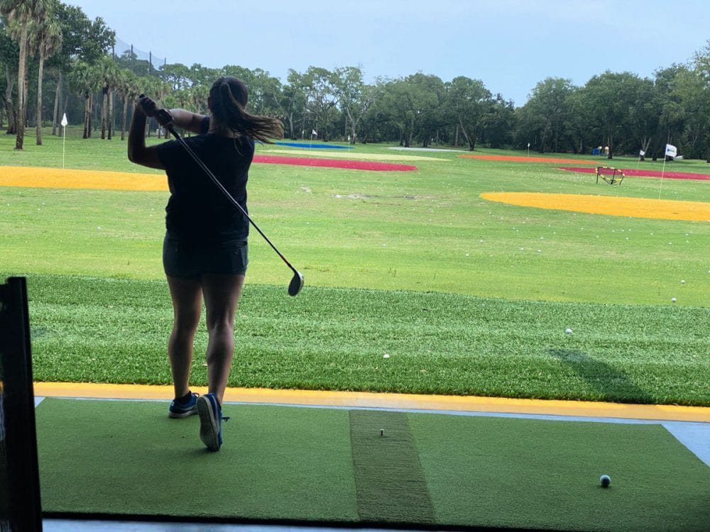 golfing-at-big-shots-golf