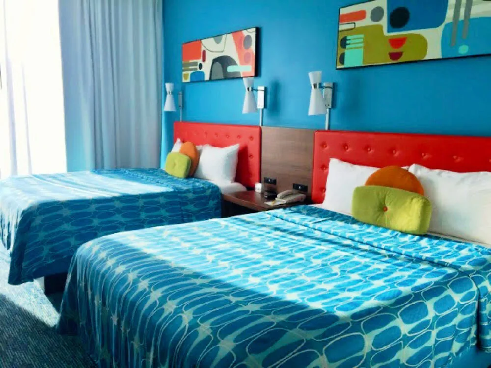 cabana-bay-hotel-room