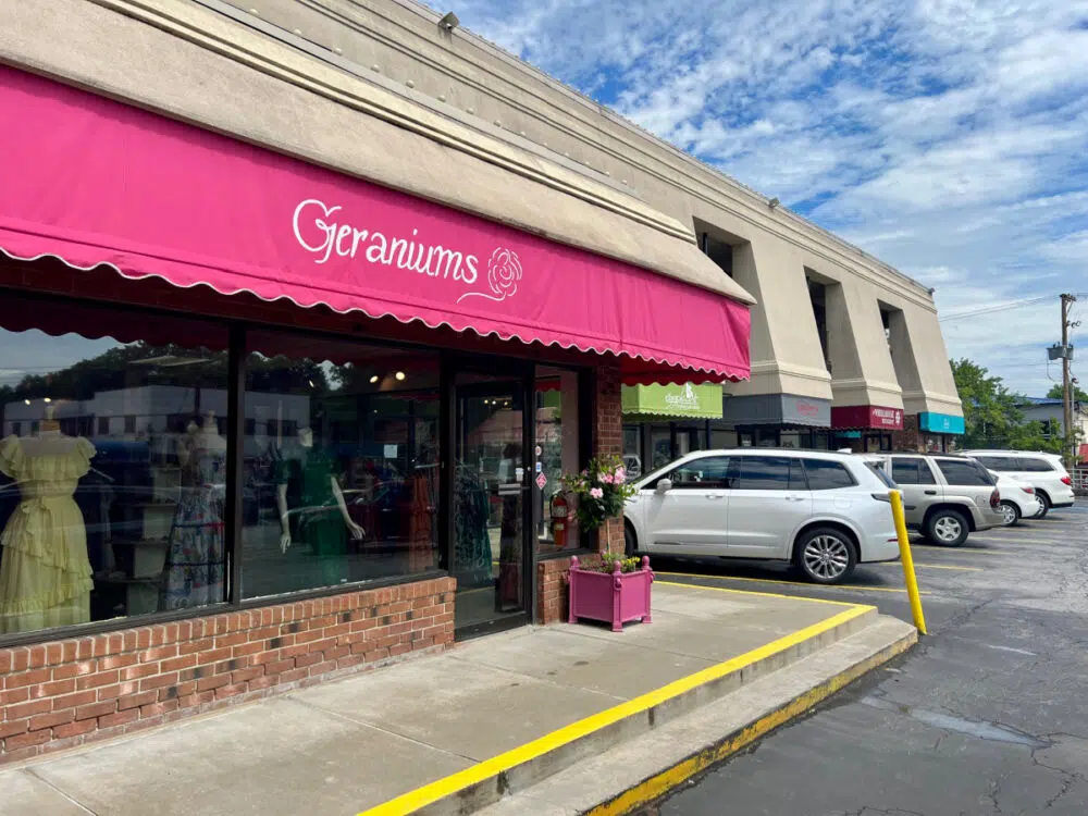 geraniums-shop-at-south-hills