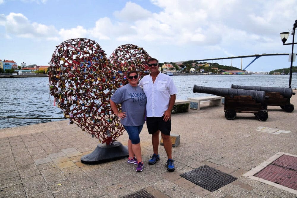 melody-pittman-at-the-curaçao-cruise-port