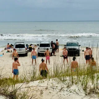 beach-volleyball-game