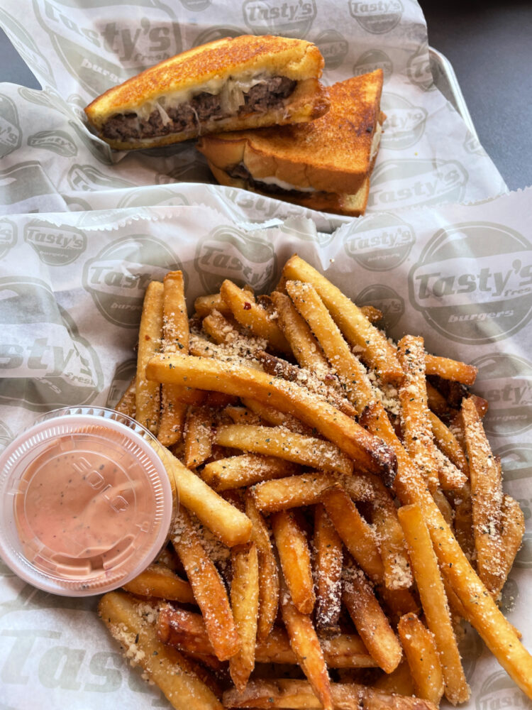 tastys-fries-and-grilled-cheese