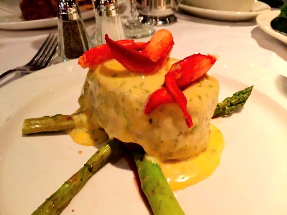 filet with béarnaise sauce and crab from chop house