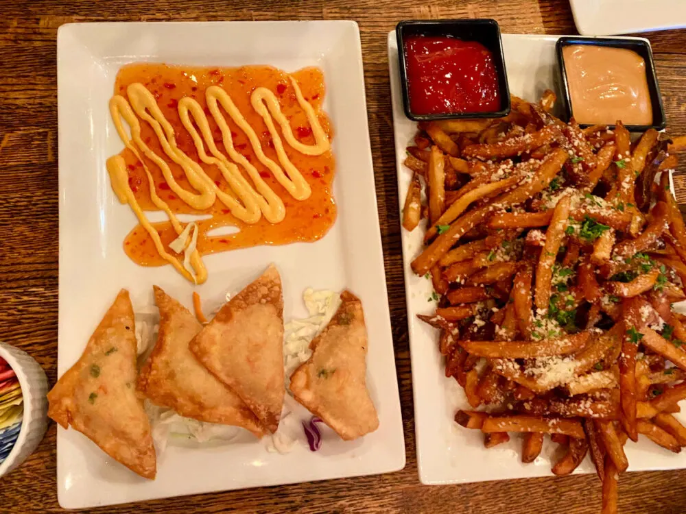 label-restaurant-appetizer-fries-and-wontons