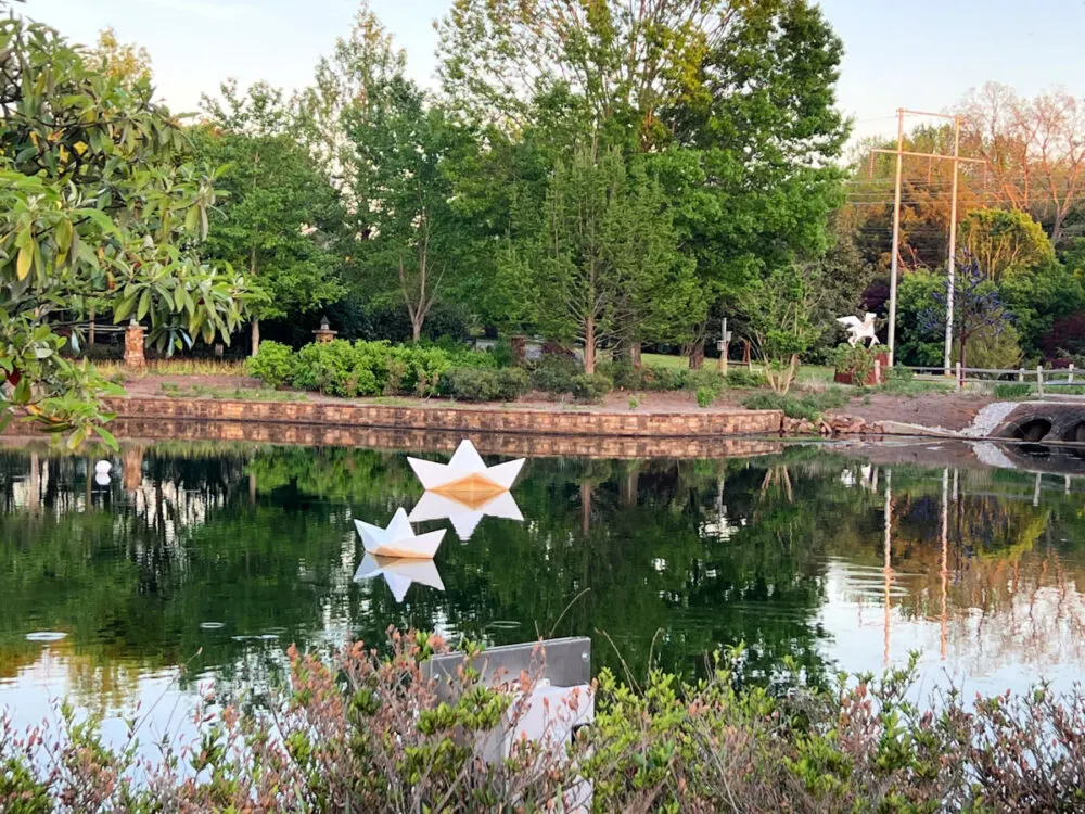 botanical-garden-pond-art-installation