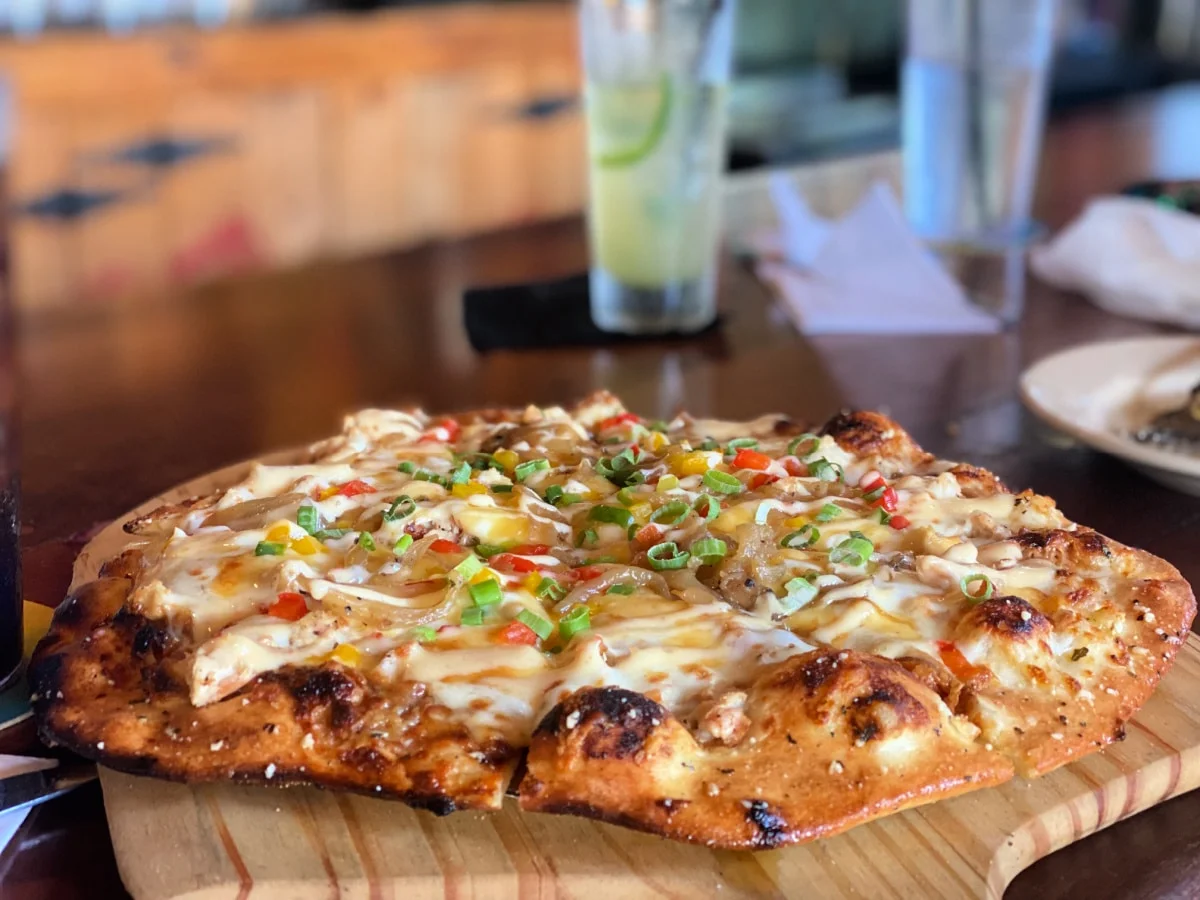 thai-chicken-and-gouda-pizza