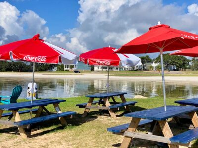 outdoor-dining-tables-and-umbrellas