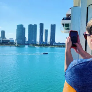 taking-photos-from-cruise-ship-balcony