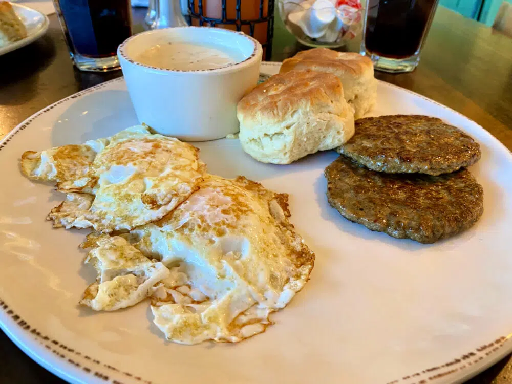 unicoi-state-park-and-lodge-breakfast-platter