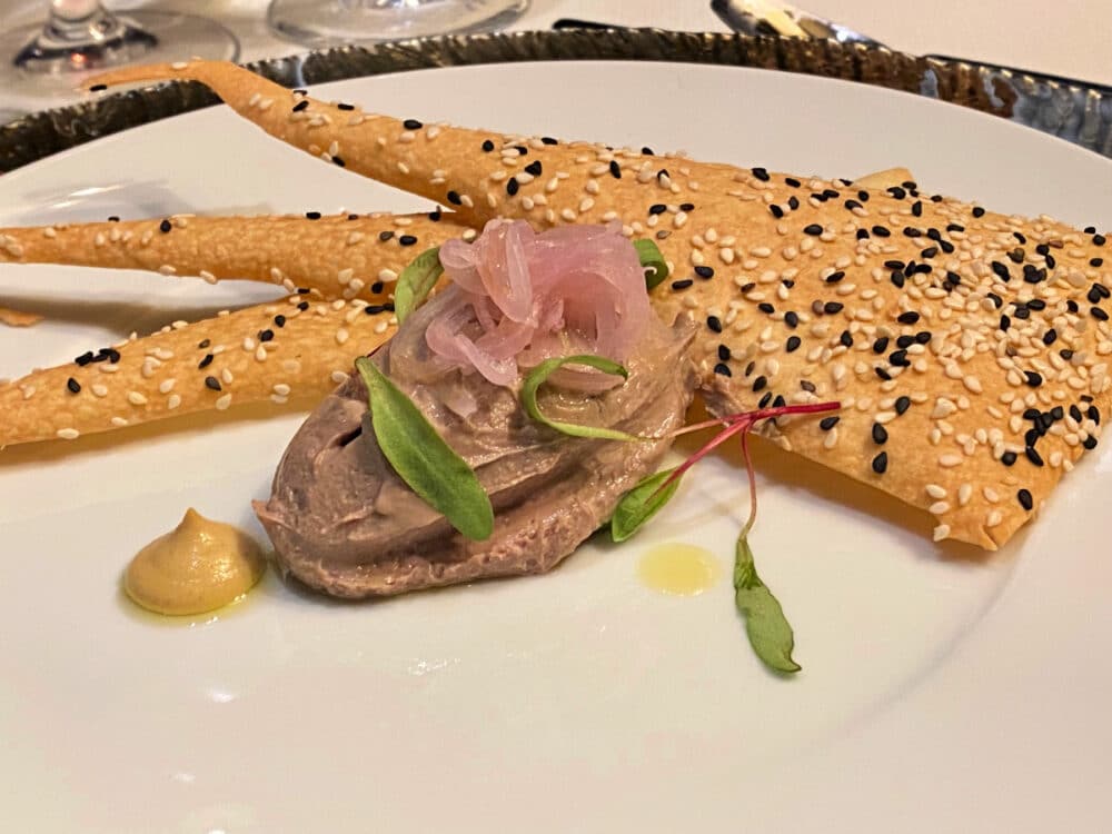 chicken-liver-pate-with-crackers
