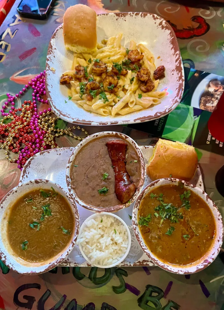 olde-nola-cookery-sampler-plate