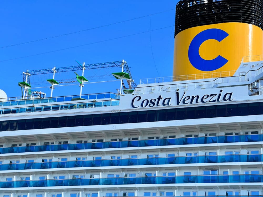 costa-venezia-ship-smokestack