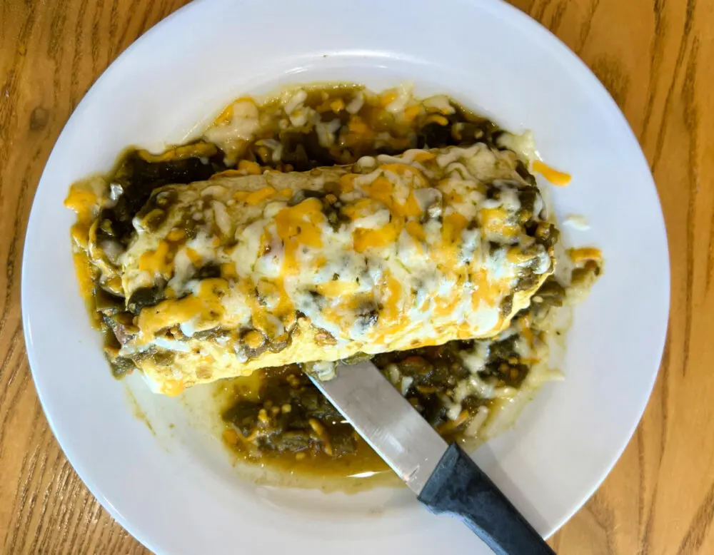 green-chile-breakfast-burrito-best-restaurants-in-albuquerque