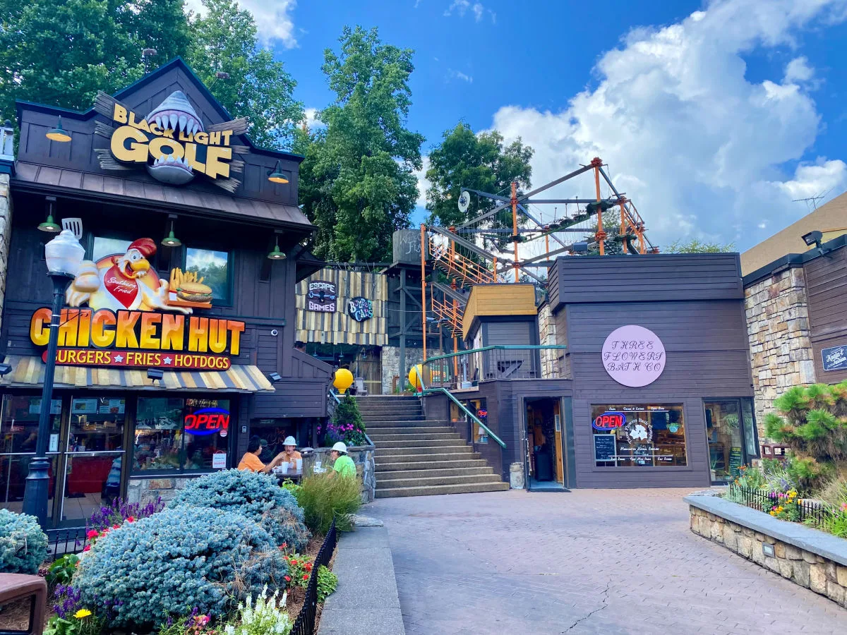 reagan-terrace-mall-gatlinburg