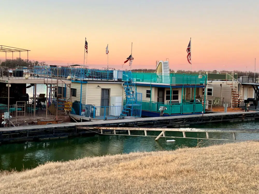 houseboats-waco-texas