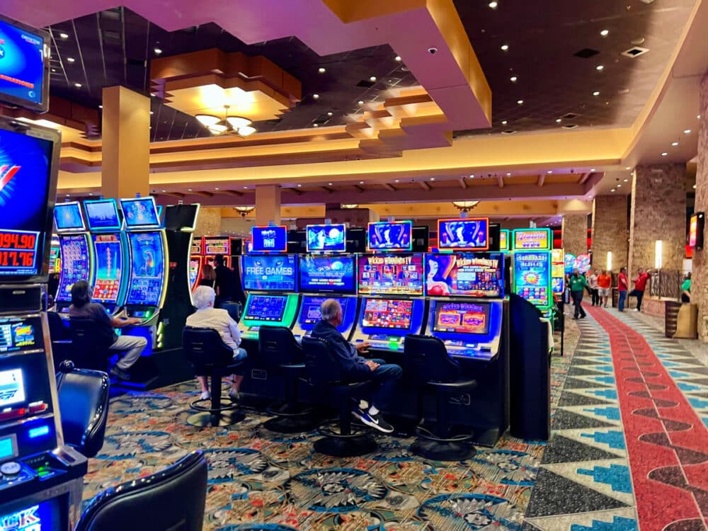 sandia-esort-and-casino-slot-machines