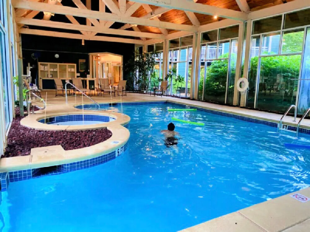 brasstown-valley-resort-pool