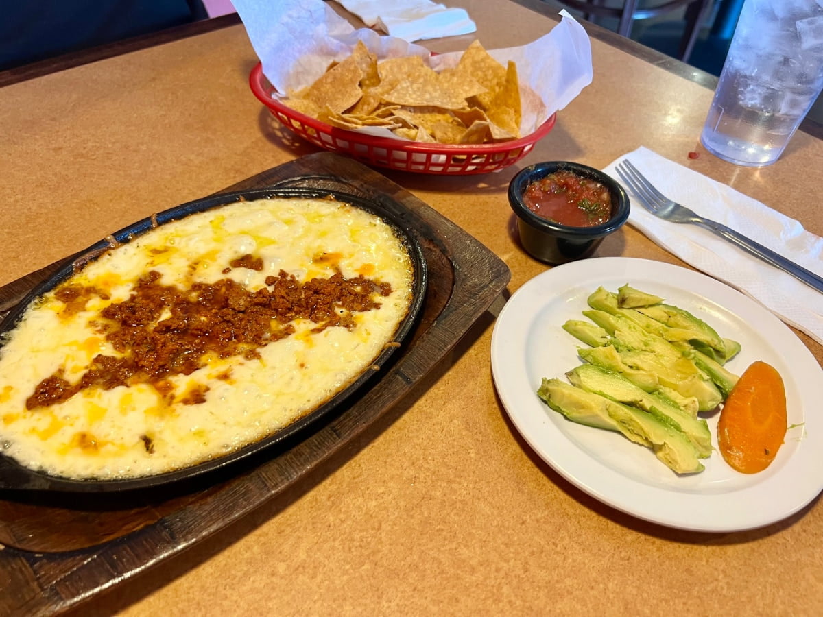 queso-fundido-with-chorizo