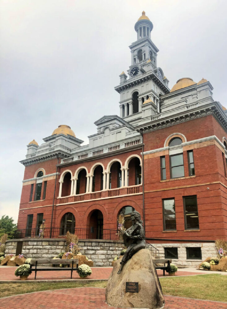 sevier-county-courthouse