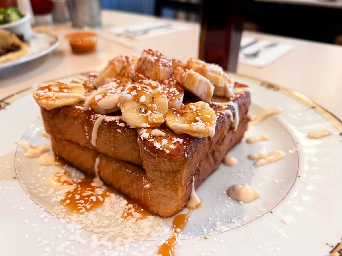 caramel-banana-french-toast