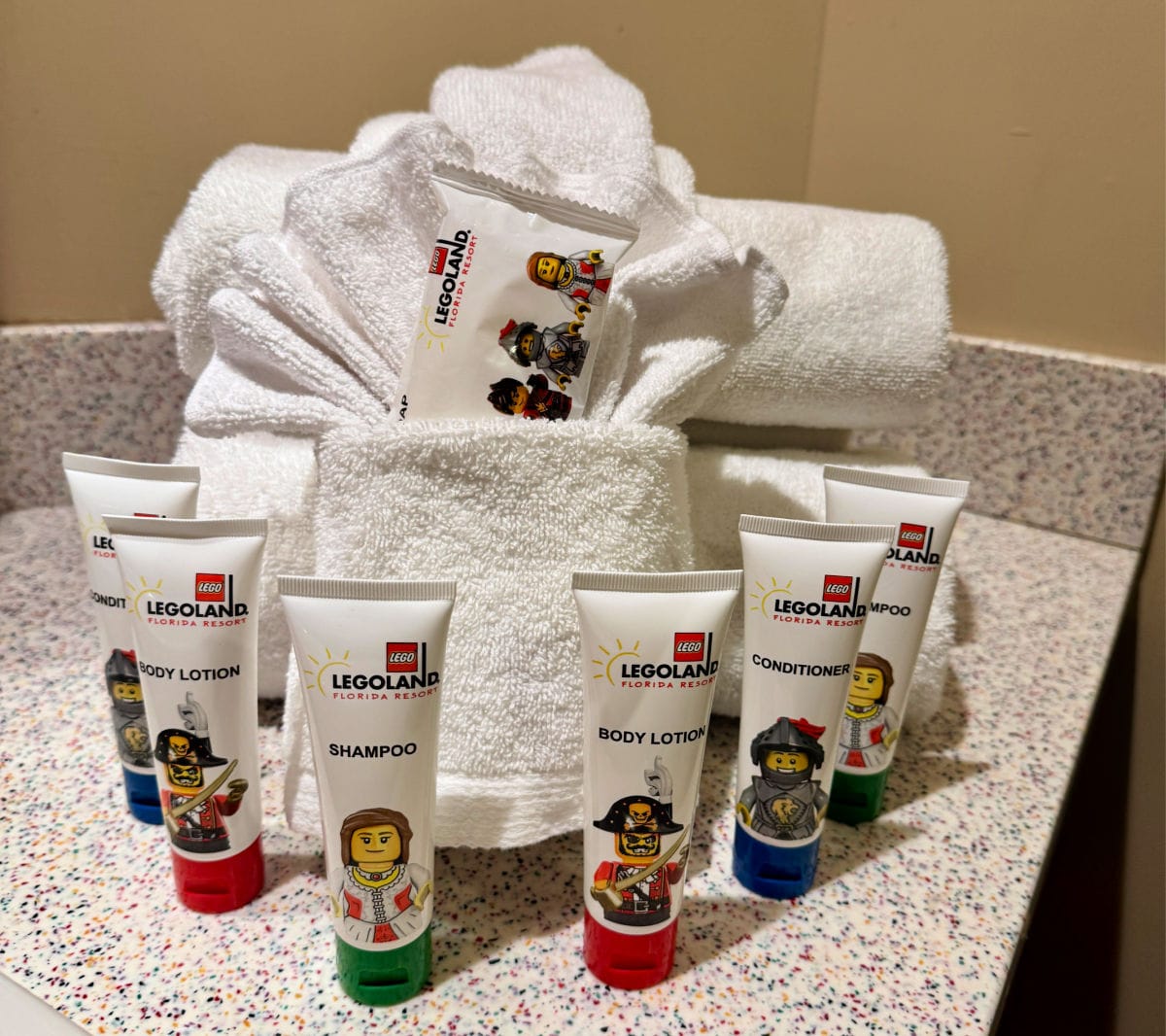 custom-legoland-toiletries