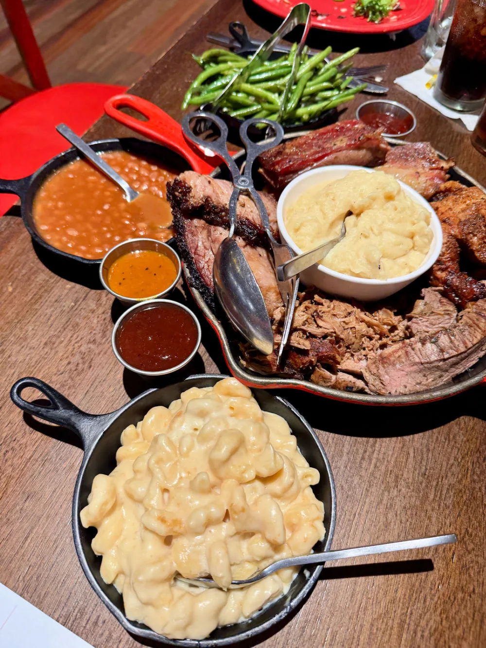 legoland-hotel-dinner-meat-platter