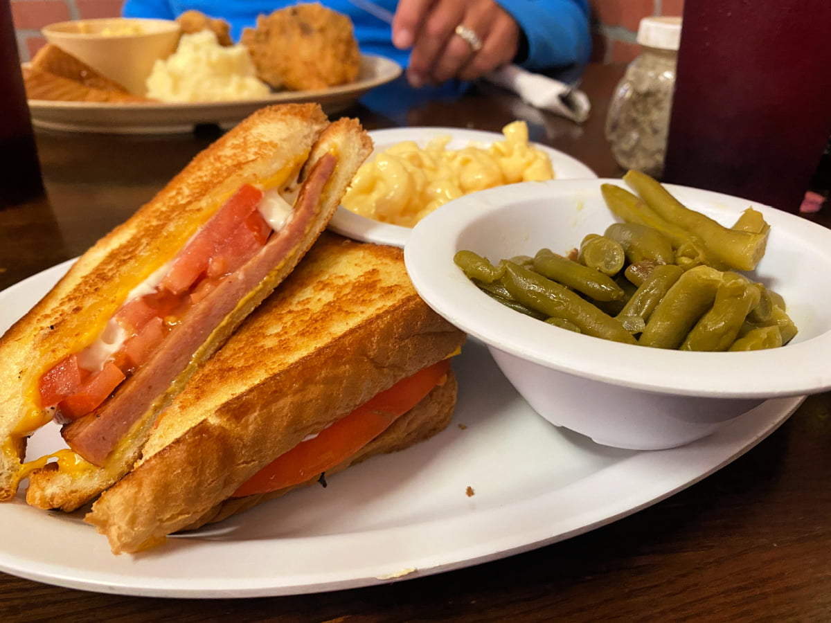 southern-dine-fried-bologna-sandwich
