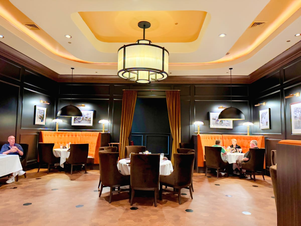 katherines-steakhouse-mesquite-dining-room