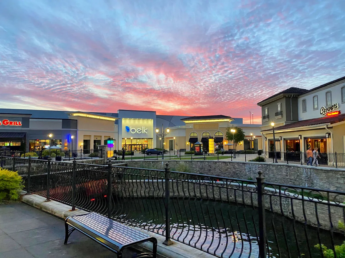 bridge-street-town-centre-shopping-complex
