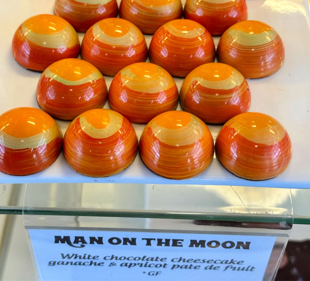 pizzelles-chocolates-man-on-the-moon