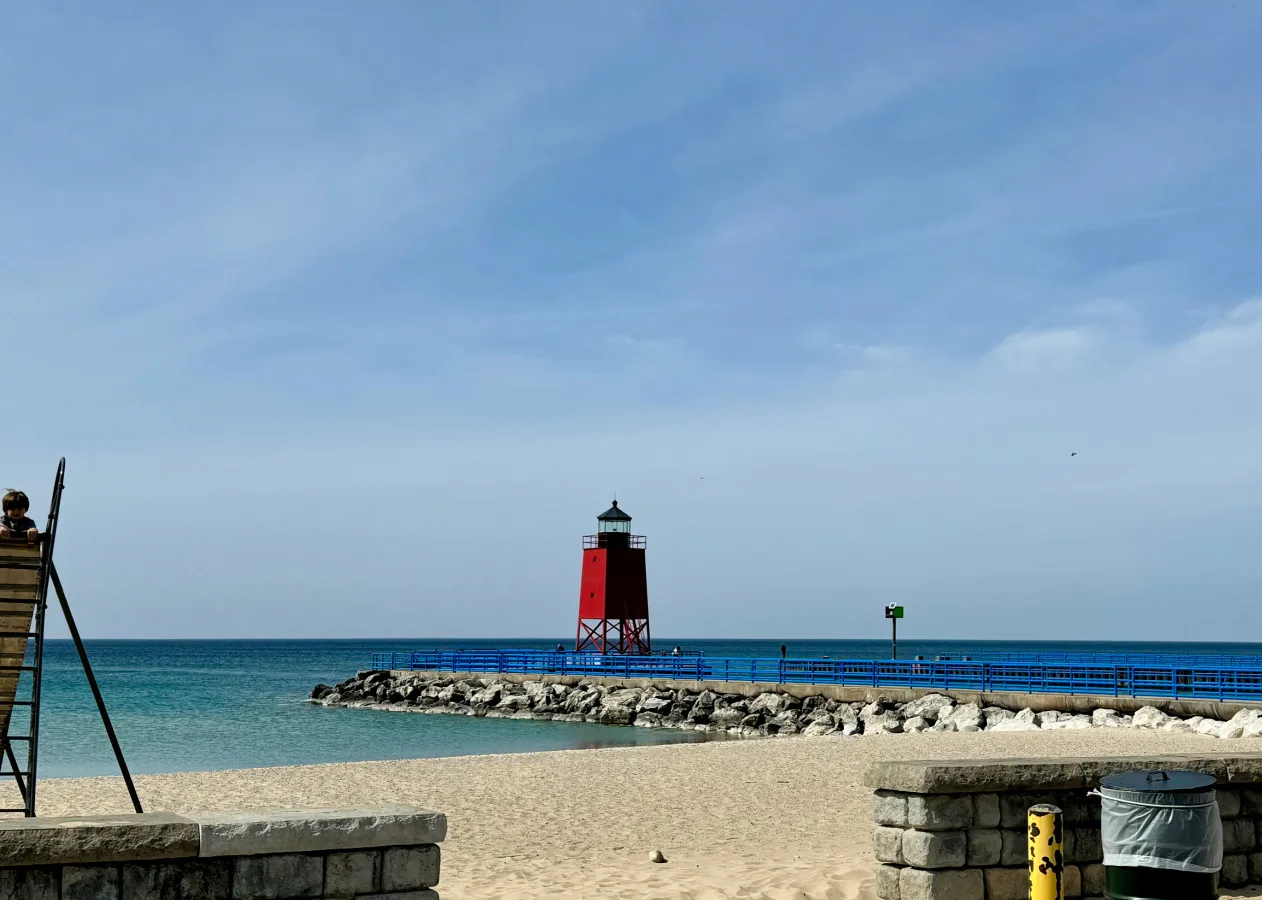 lighthouse-in-charlevoix-michigan