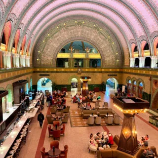 light-show-at-union-station-grand-hall